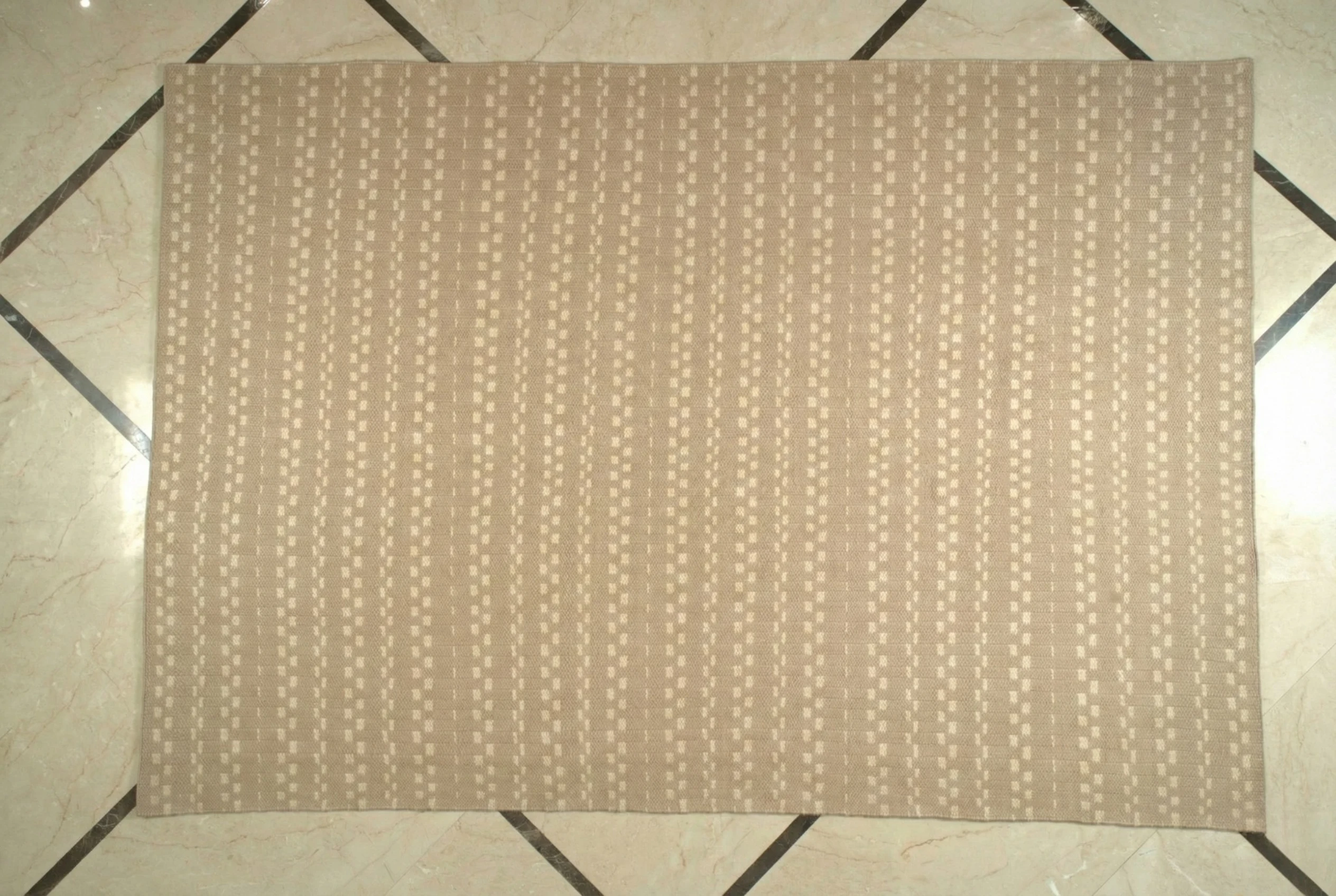 Taupe Dash - Image 8